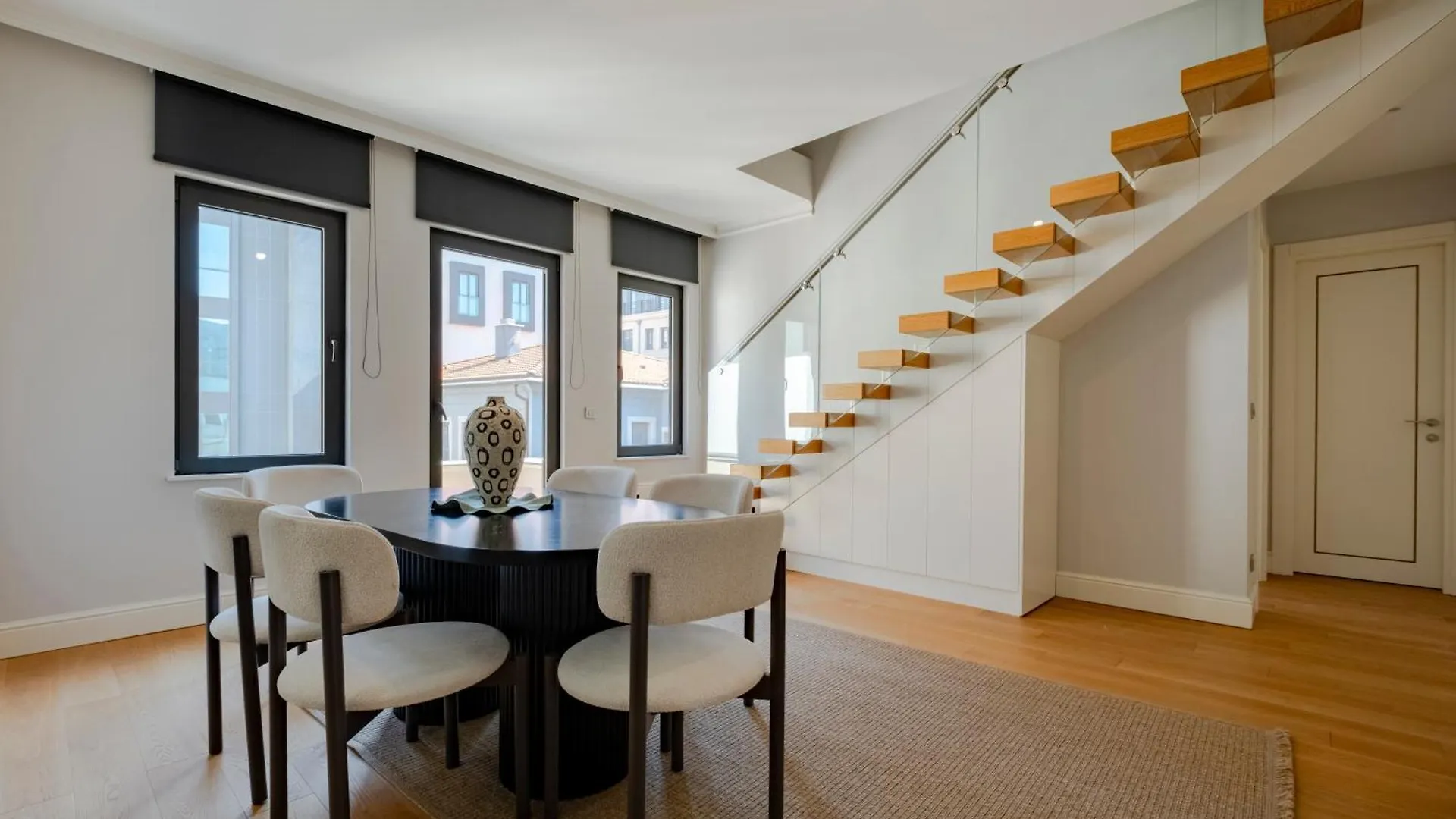 Spacious Duplex Apartment With 3 Bedrooms And 2 Bathrooms Istanbul
