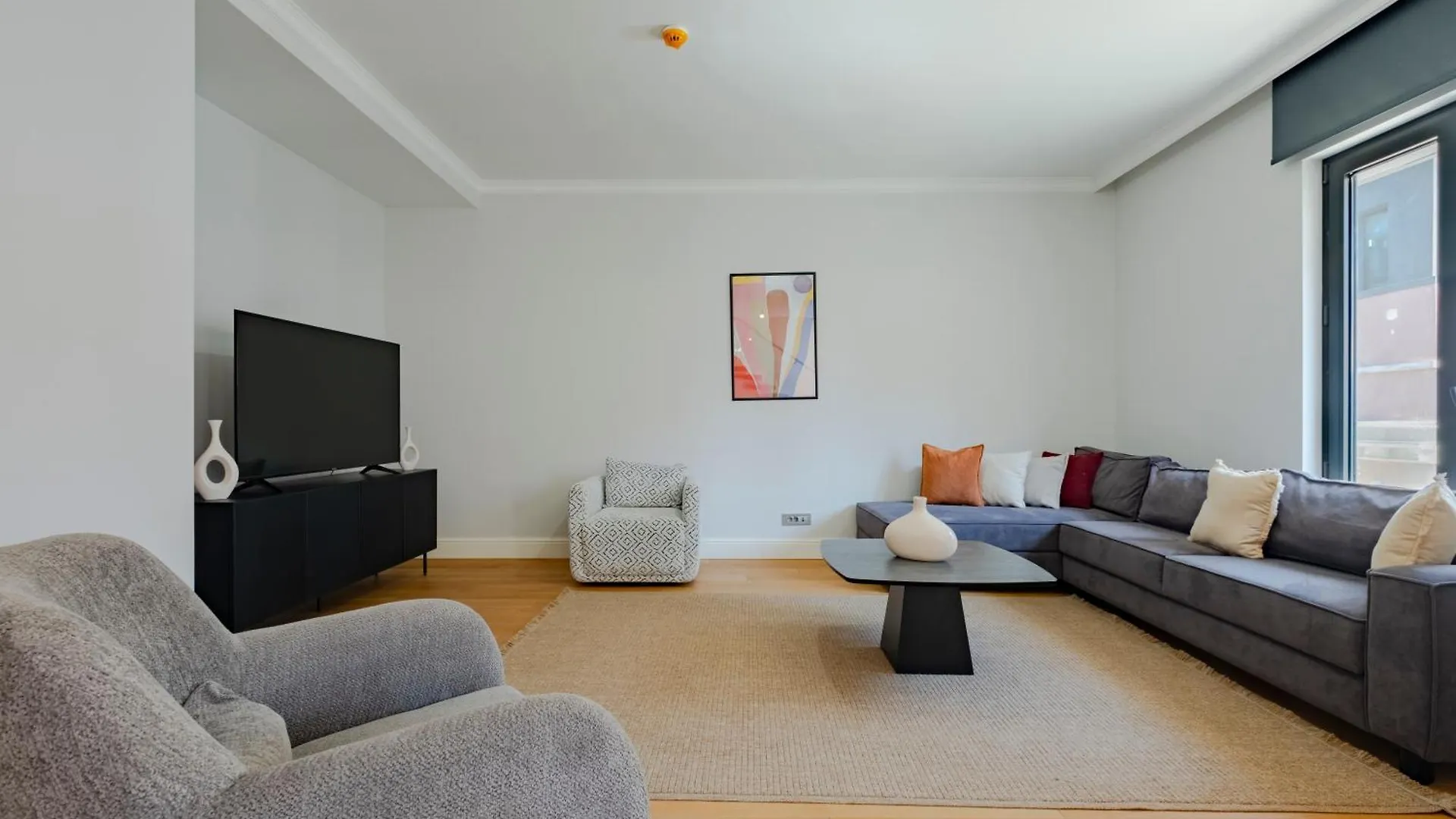 Spacious Duplex Apartment With 3 Bedrooms And 2 Bathrooms Istanbul
