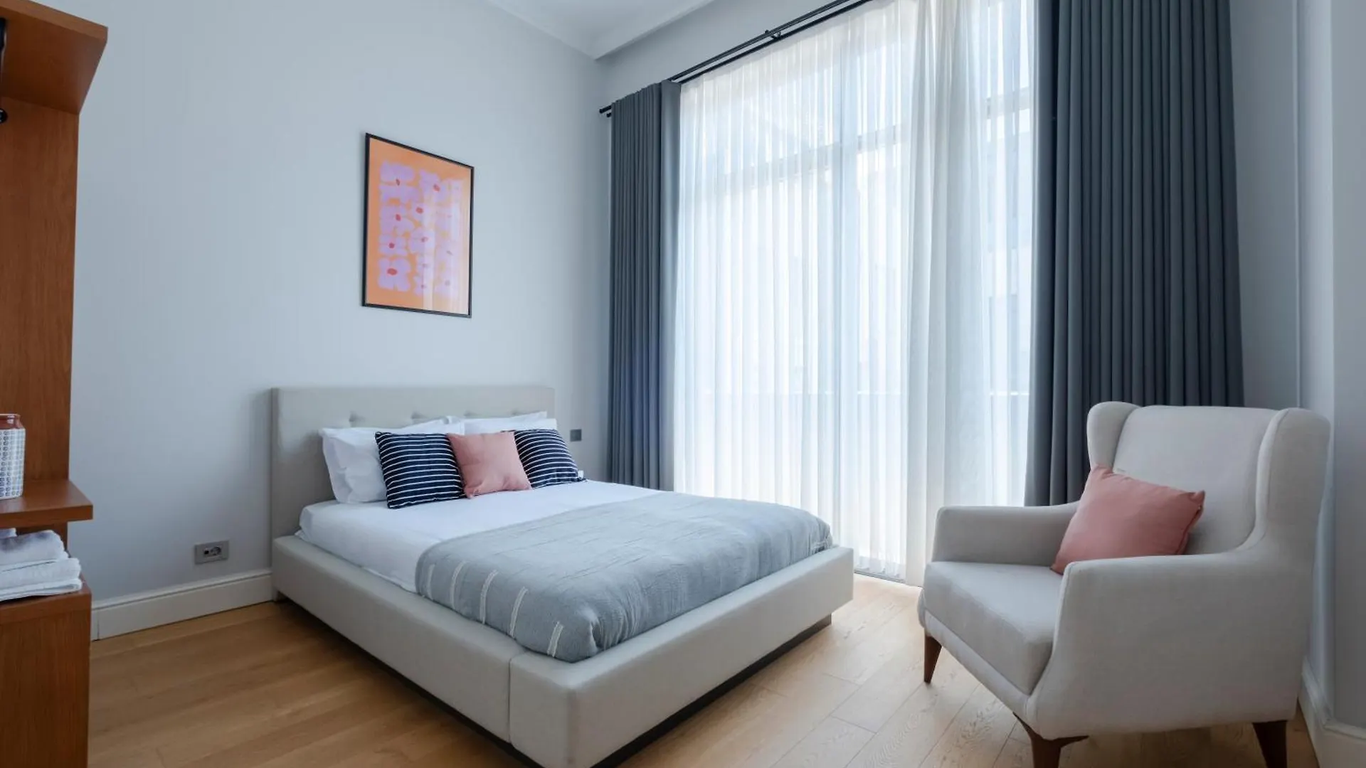 Spacious Duplex Apartment With 3 Bedrooms And 2 Bathrooms Istanbul