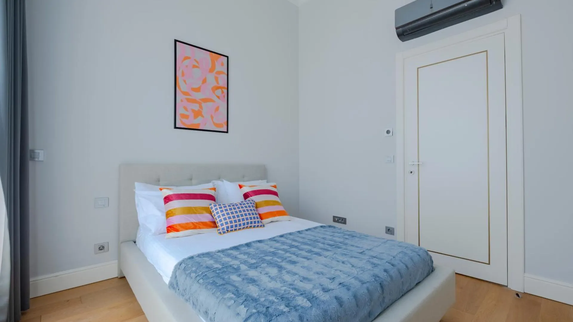 Spacious Duplex Apartment With 3 Bedrooms And 2 Bathrooms Istanbul Turkey